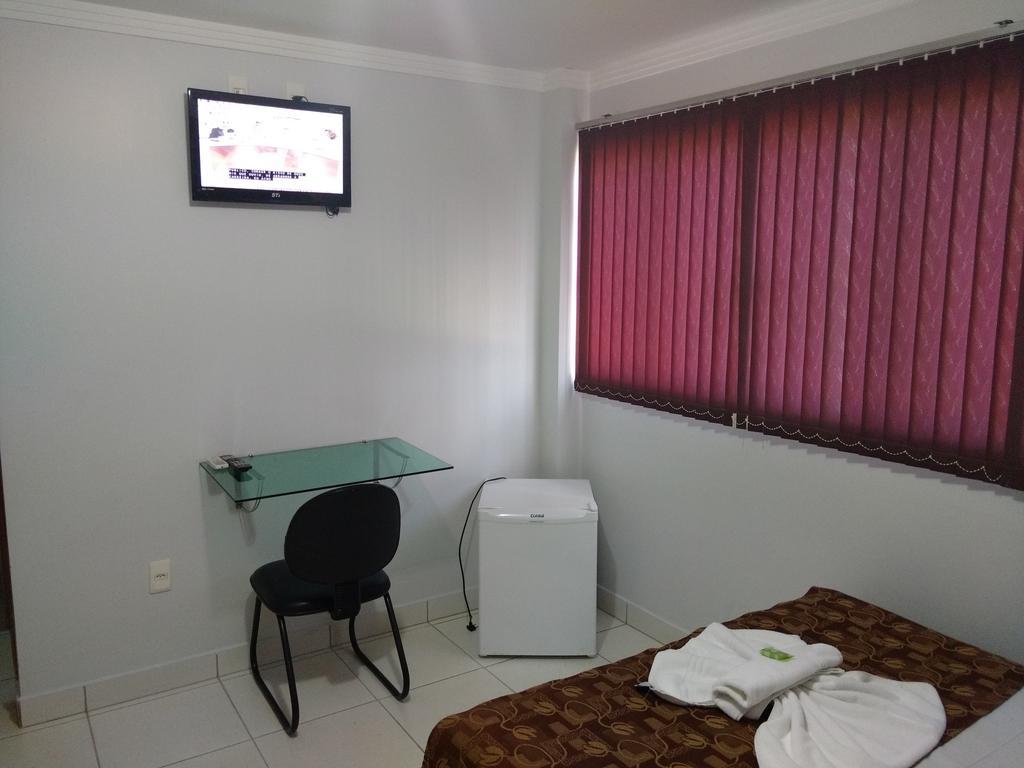 Euro Plaza Hotel - Proximo Ao Aeroporto De Goiania, Santa Genoveva エクステリア 写真